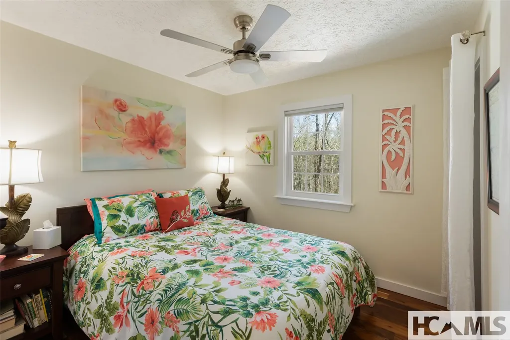 4411 Whiteside Cove Road Highlands NC 28741
