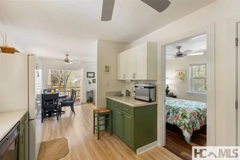 4411 Whiteside Cove Road Highlands NC 28741