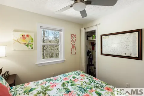 4411 Whiteside Cove Road Highlands NC 28741