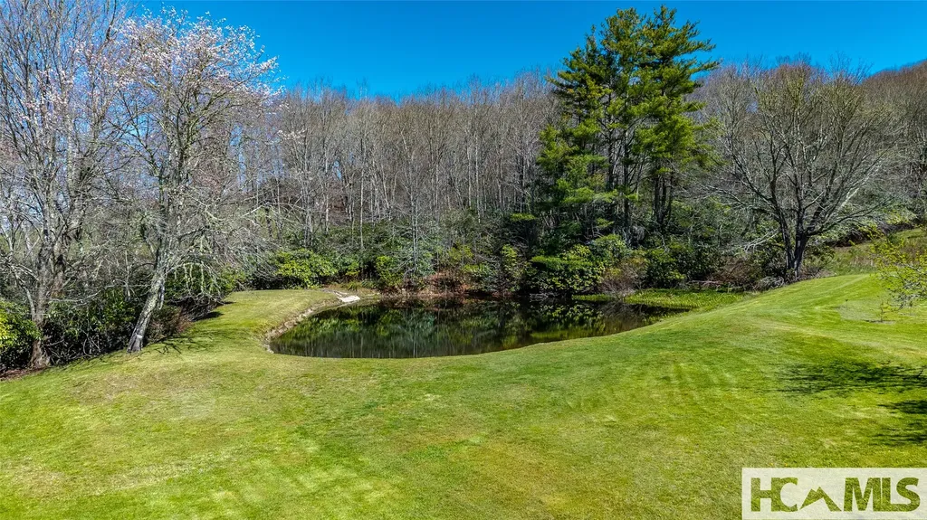 657 Fowler Road Glenville NC 28736