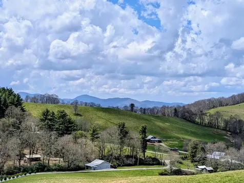 657 Fowler Road Glenville NC 28736