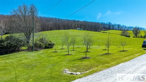 657 Fowler Road Glenville NC 28736