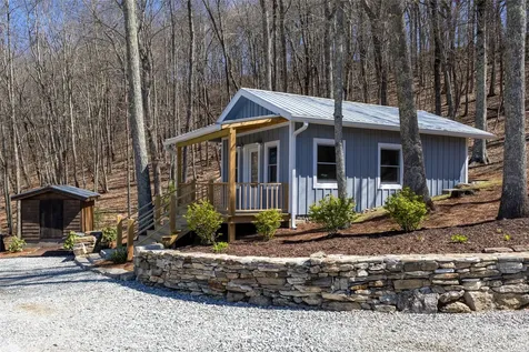 657 Fowler Road Glenville NC 28736