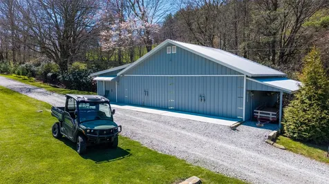657 Fowler Road Glenville NC 28736