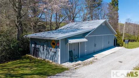 657 Fowler Road Glenville NC 28736