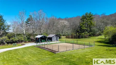 657 Fowler Road Glenville NC 28736
