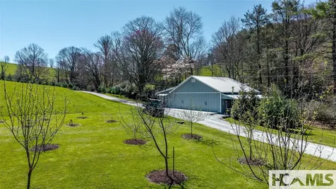 657 Fowler Road Glenville NC 28736