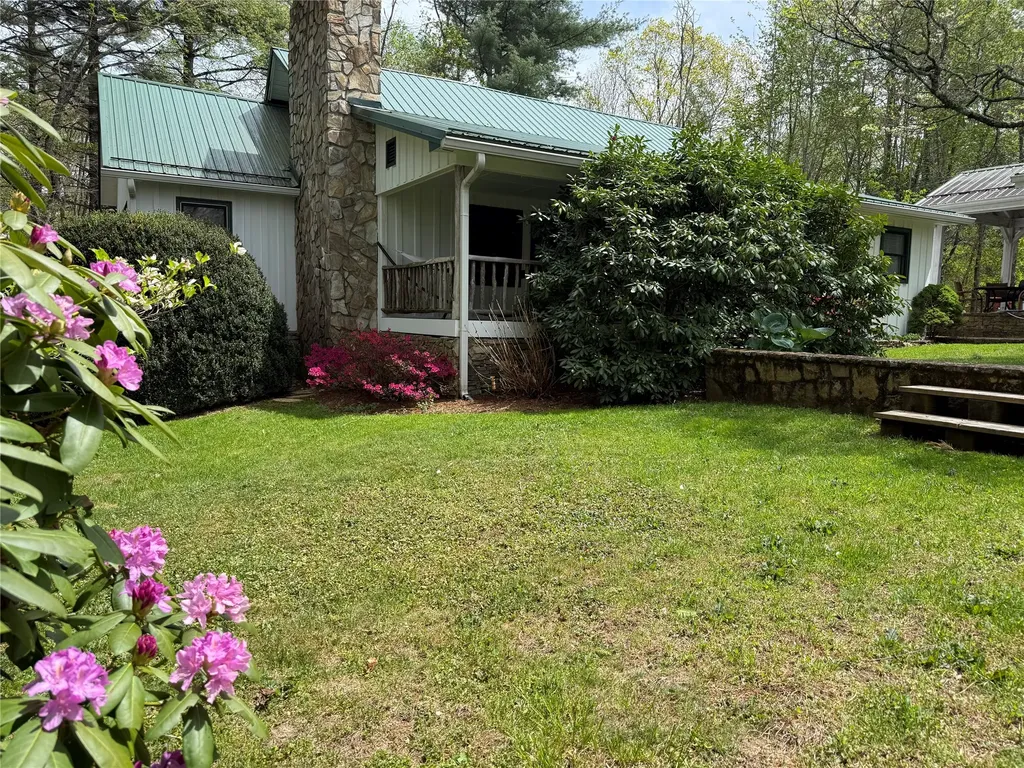 191 Chipmunk Trail Glenville NC 28736