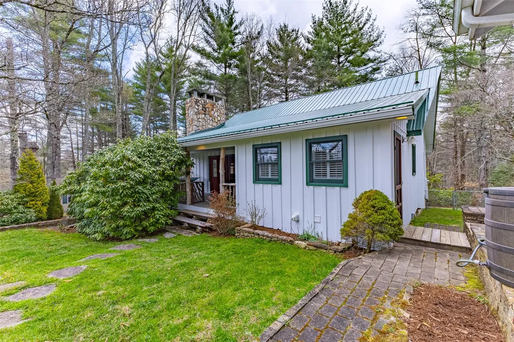 191 Chipmunk Trail Glenville NC 28736