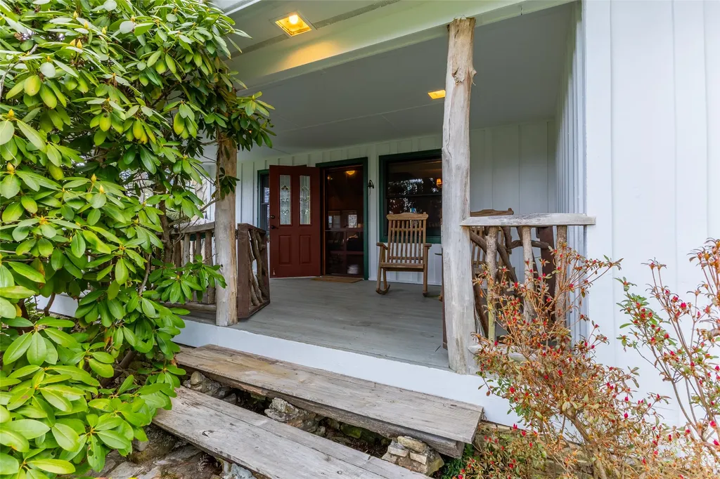 191 Chipmunk Trail Glenville NC 28736