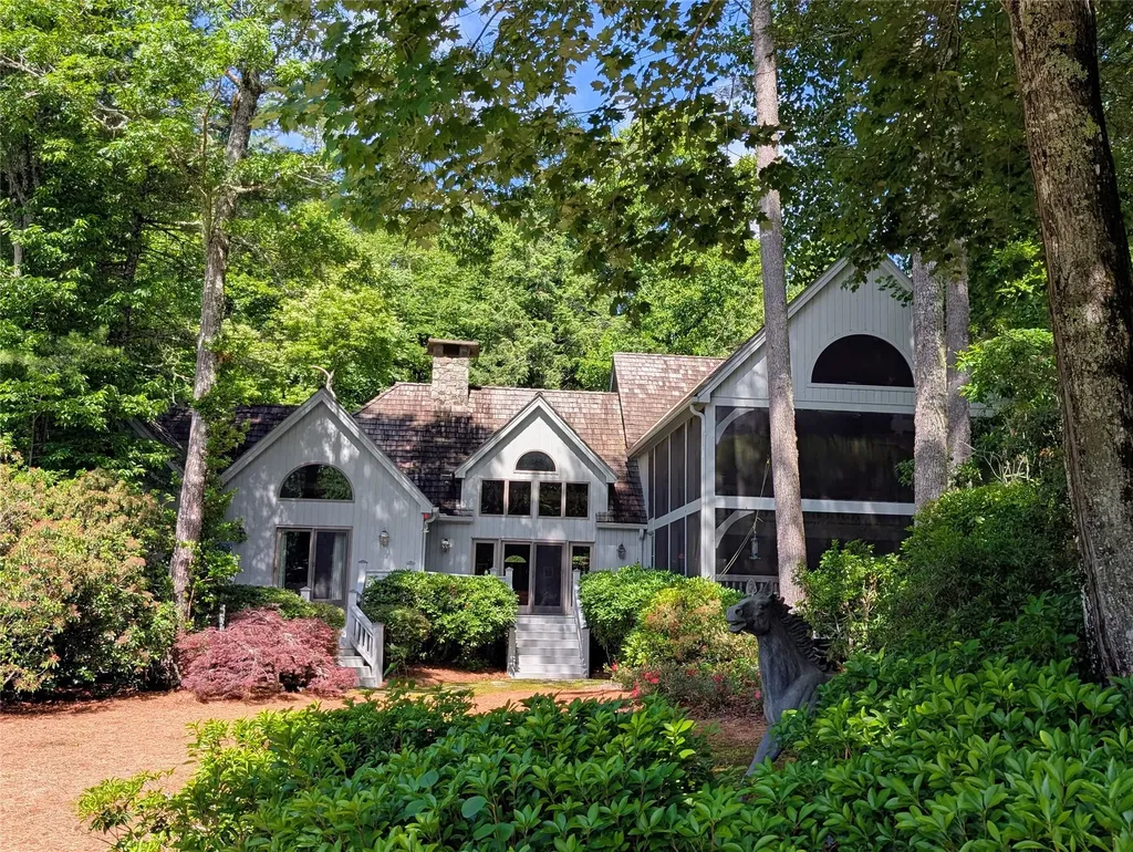 241 Indian Pipe Road Cashiers NC 28717