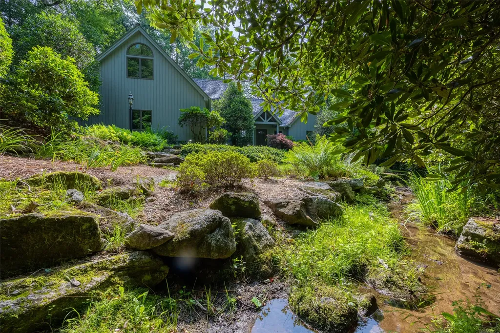 241 Indian Pipe Road Cashiers NC 28717