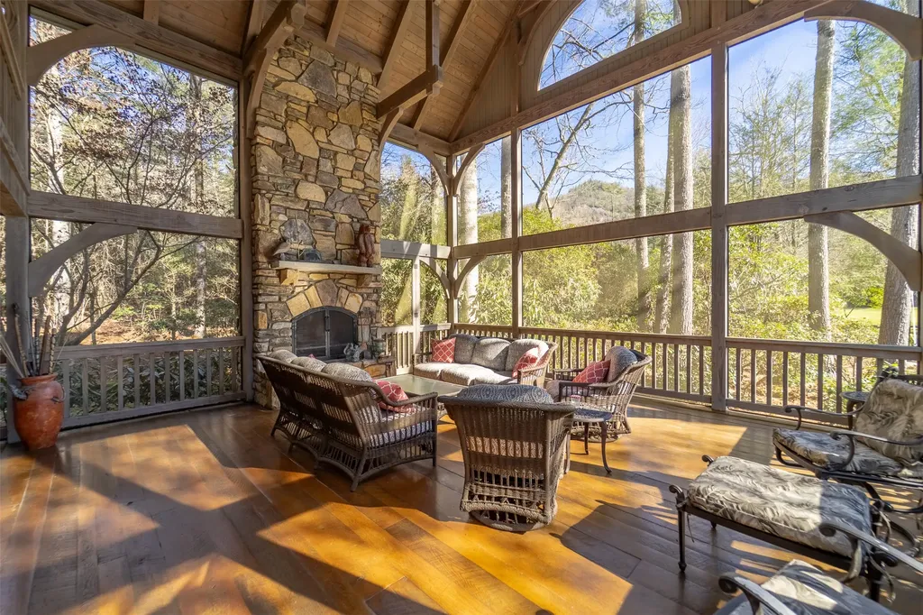 241 Indian Pipe Road Cashiers NC 28717