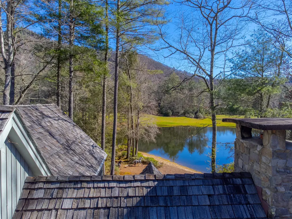 241 Indian Pipe Road Cashiers NC 28717