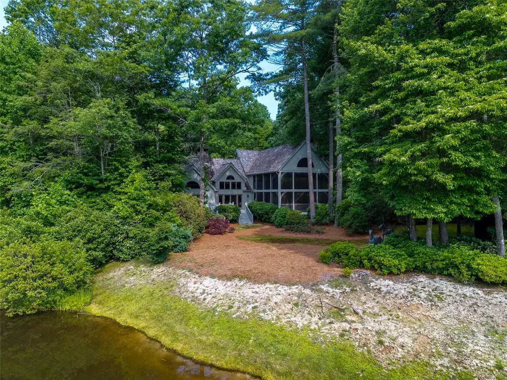 241 Indian Pipe Road Cashiers NC 28717