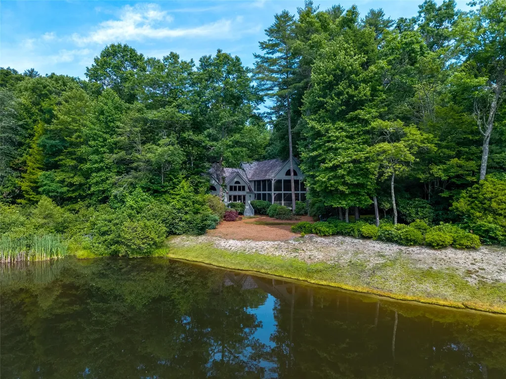 241 Indian Pipe Road Cashiers NC 28717