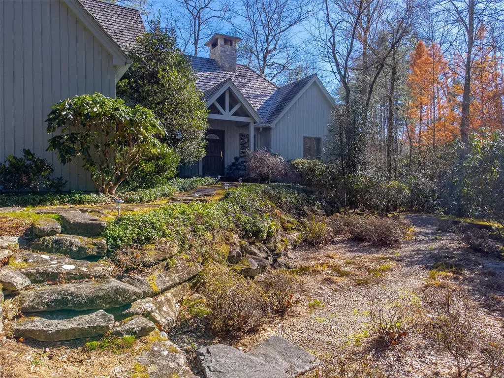 241 Indian Pipe Road Cashiers NC 28717