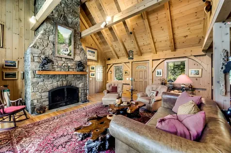 241 Indian Pipe Road Cashiers NC 28717