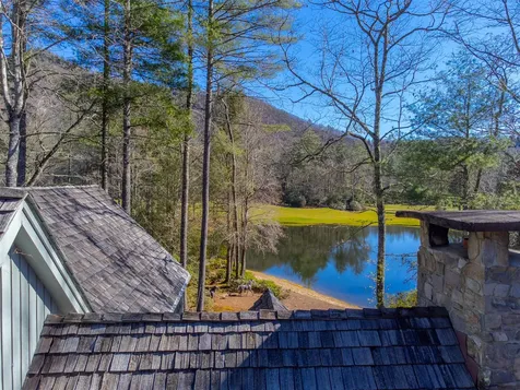241 Indian Pipe Road Cashiers NC 28717