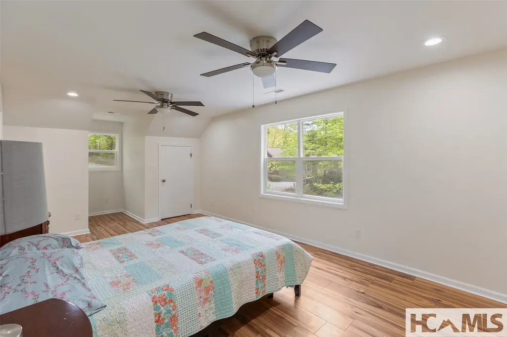 2129 Black Oak Drive Sapphire NC 28774