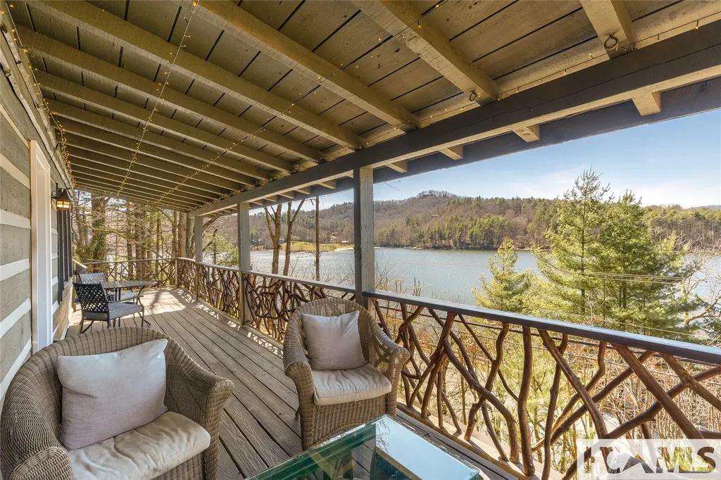 25 Black Walnut Drive Glenville NC 28736
