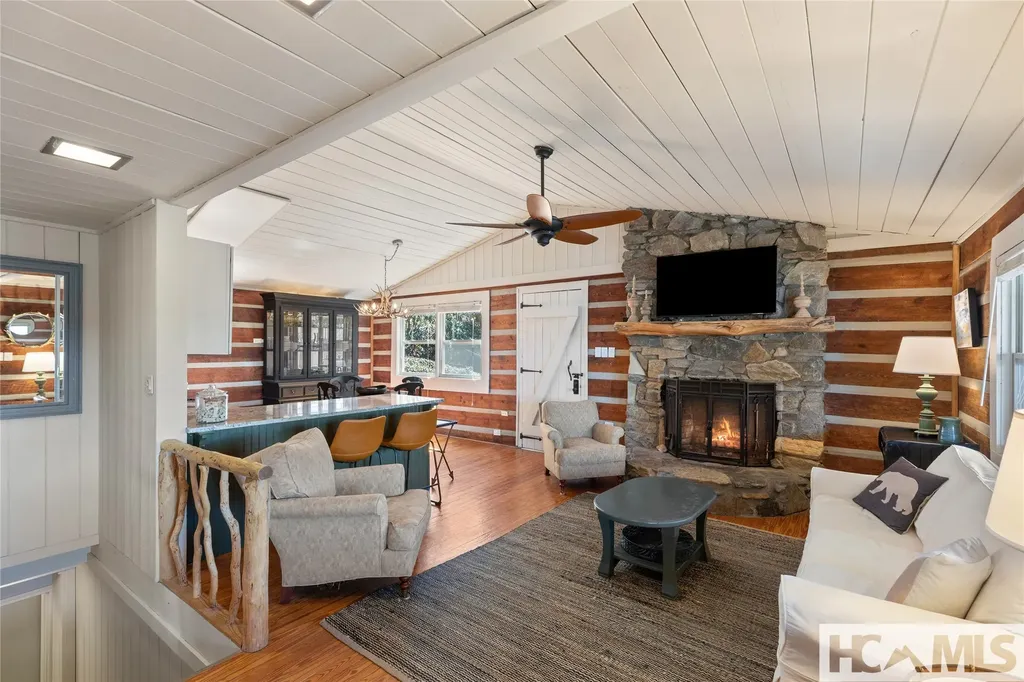 25 Black Walnut Drive Glenville NC 28736