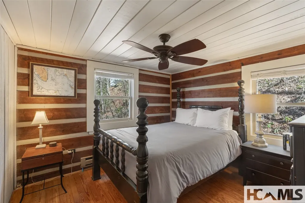 25 Black Walnut Drive Glenville NC 28736
