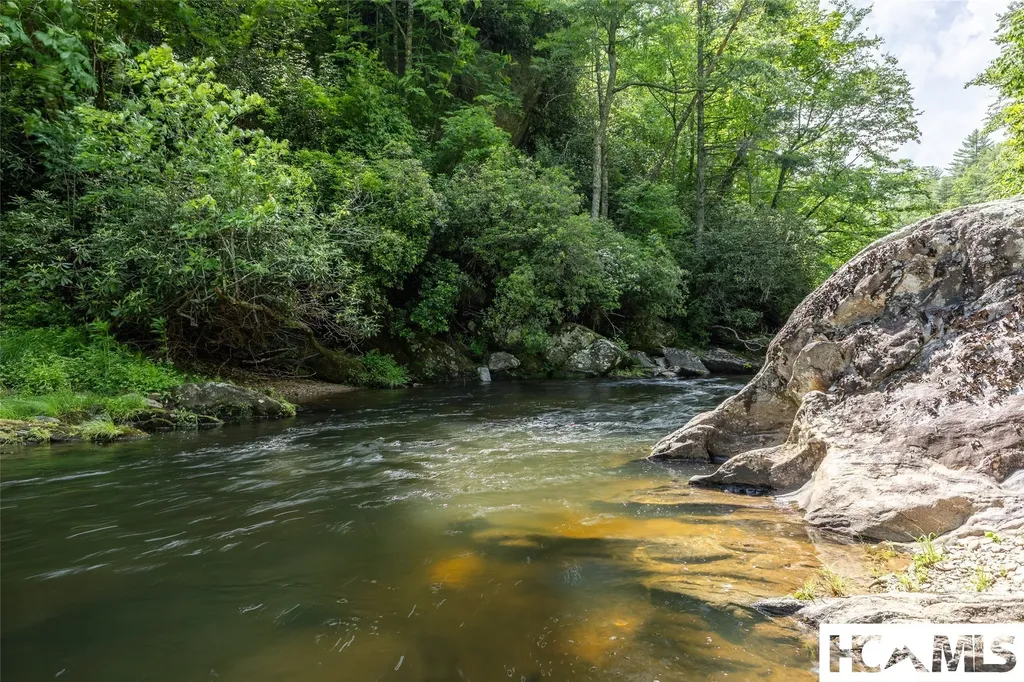 213 River Overlook Road Sapphire NC 28774