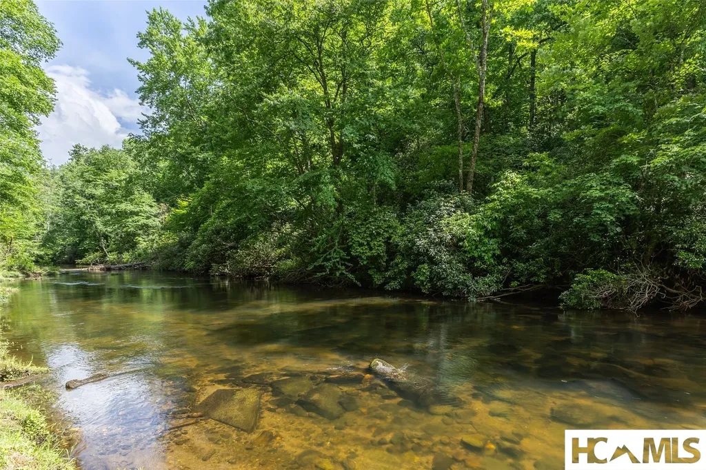 213 River Overlook Road Sapphire NC 28774