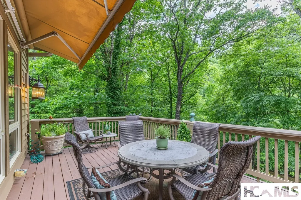213 River Overlook Road Sapphire NC 28774