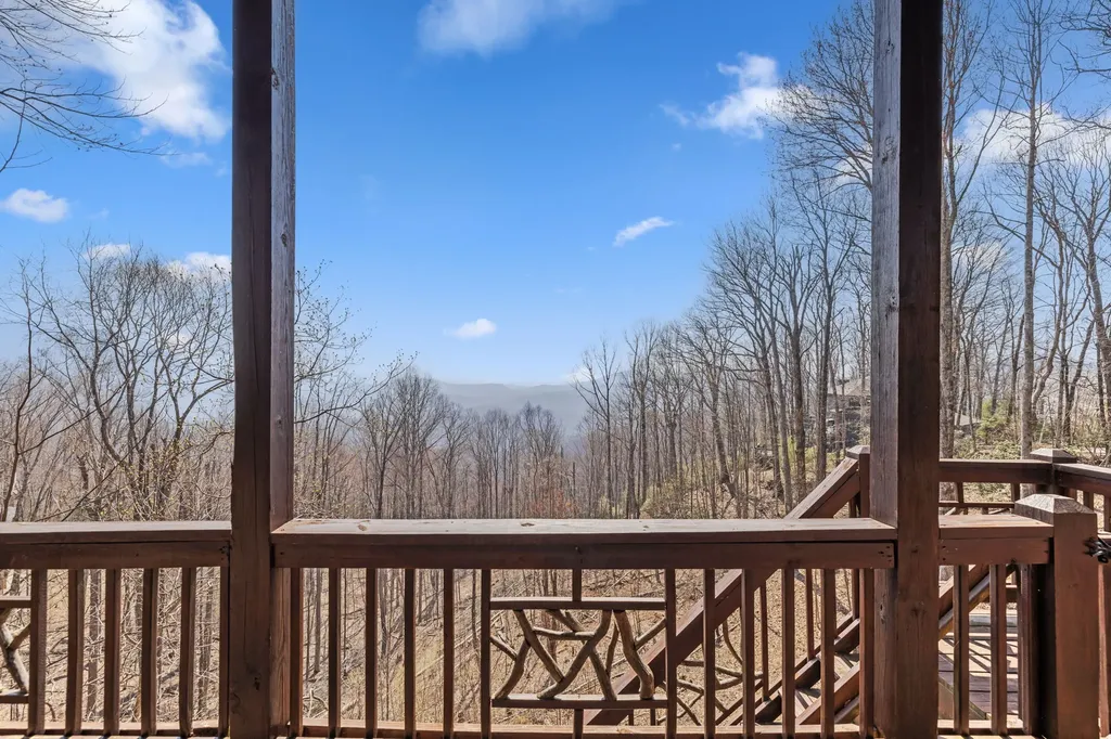 277 Kestrel Court Sapphire NC 28774