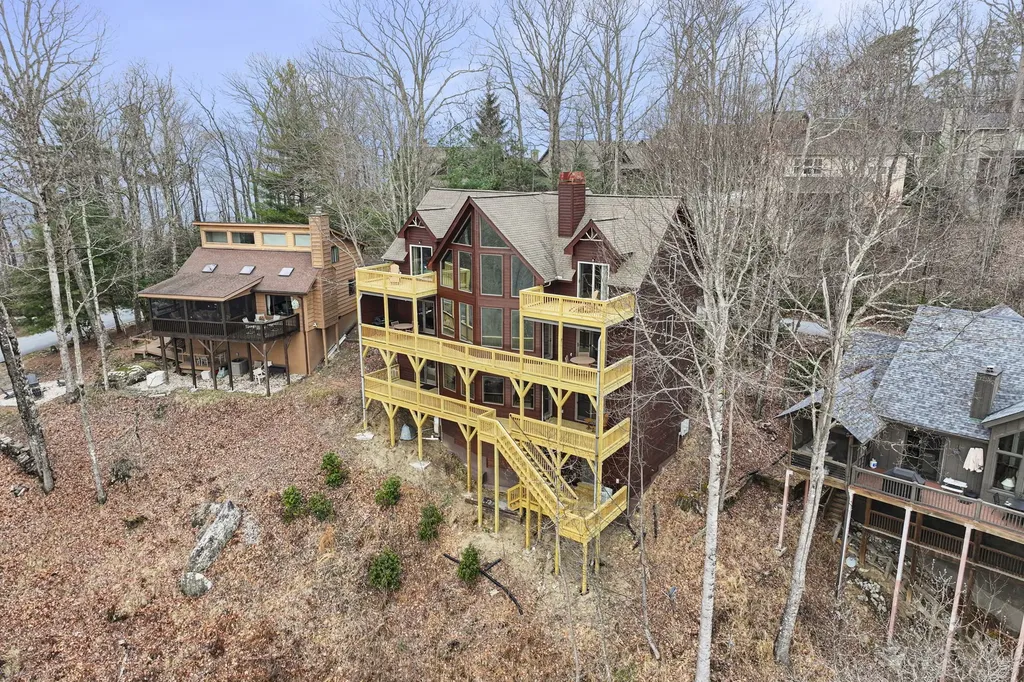277 Kestrel Court Sapphire NC 28774