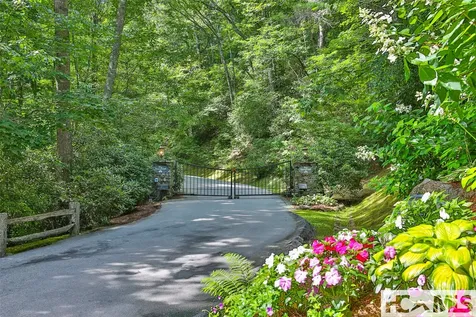 2618 Big Sheepcliff Road Cashiers NC 28717