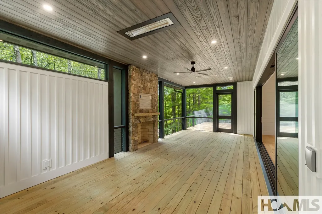 34 Crescent Trail Highlands NC 28741