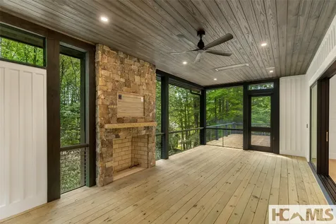 34 Crescent Trail Highlands NC 28741