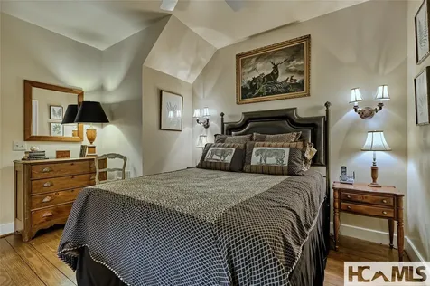 63 Avon Road Glenville NC 28736