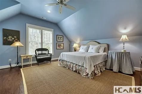 63 Avon Road Glenville NC 28736