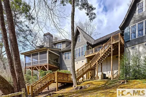 63 Avon Road Glenville NC 28736