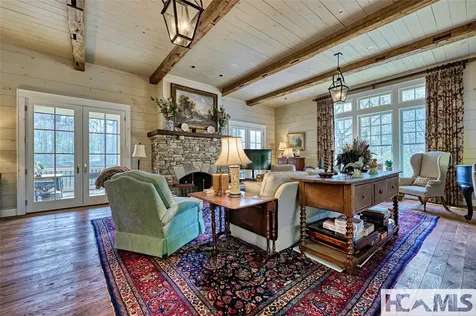 63 Avon Road Glenville NC 28736