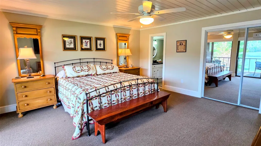 104 Mountain Lea Sapphire NC 28774