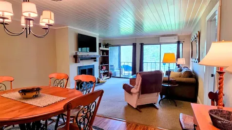 104 Mountain Lea Sapphire NC 28774