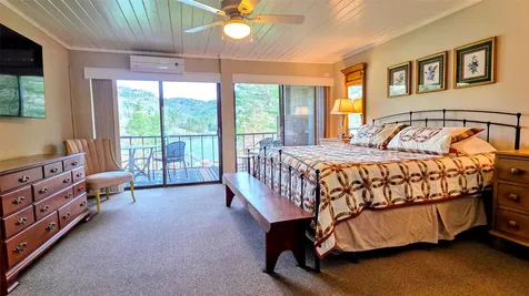 104 Mountain Lea Sapphire NC 28774