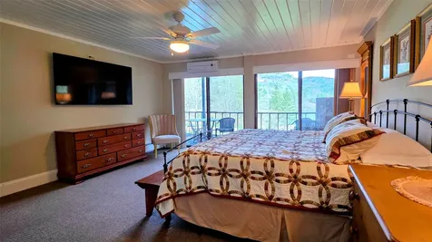 104 Mountain Lea Sapphire NC 28774