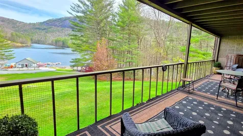 104 Mountain Lea Sapphire NC 28774