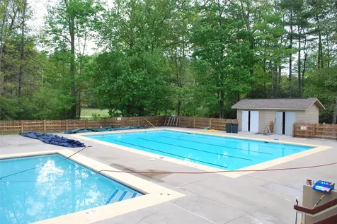 104 Mountain Lea Sapphire NC 28774