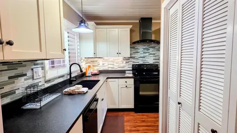 104 Mountain Lea Sapphire NC 28774