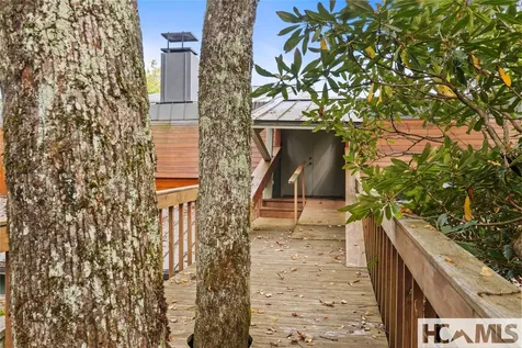 336 North Drive Highlands NC 28741