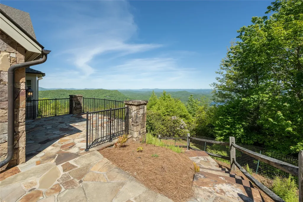 250 Meadow Ridge Drive Lake Toxaway NC 28747