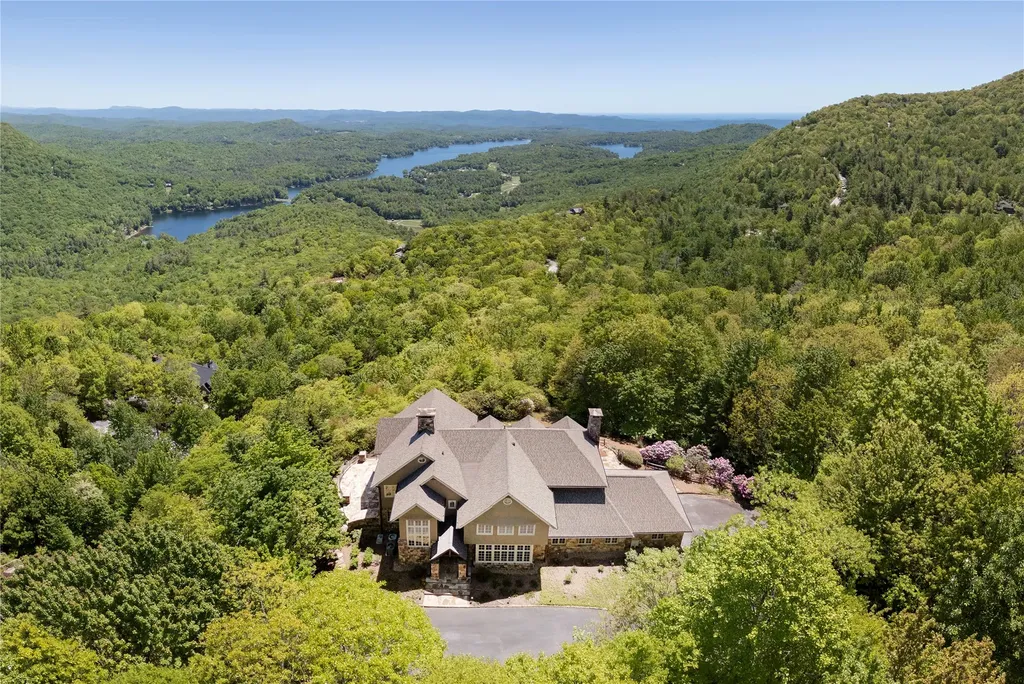 250 Meadow Ridge Drive Lake Toxaway NC 28747
