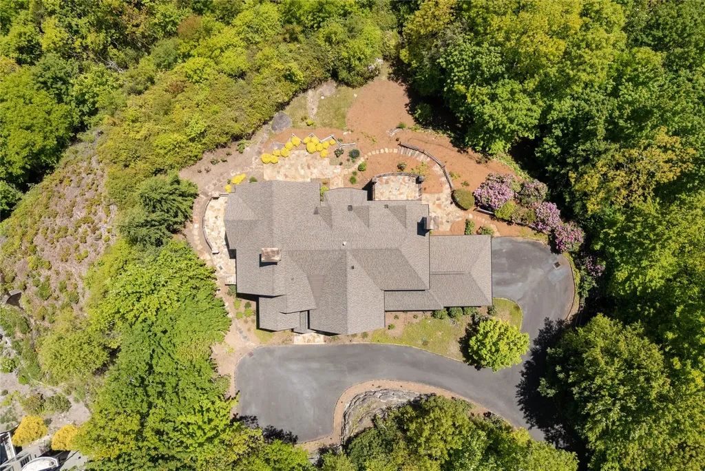 250 Meadow Ridge Drive Lake Toxaway NC 28747